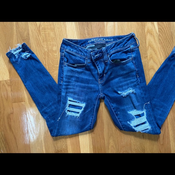 American Eagle Outfitters Denim - American Eagle ripped patched skinny jeans